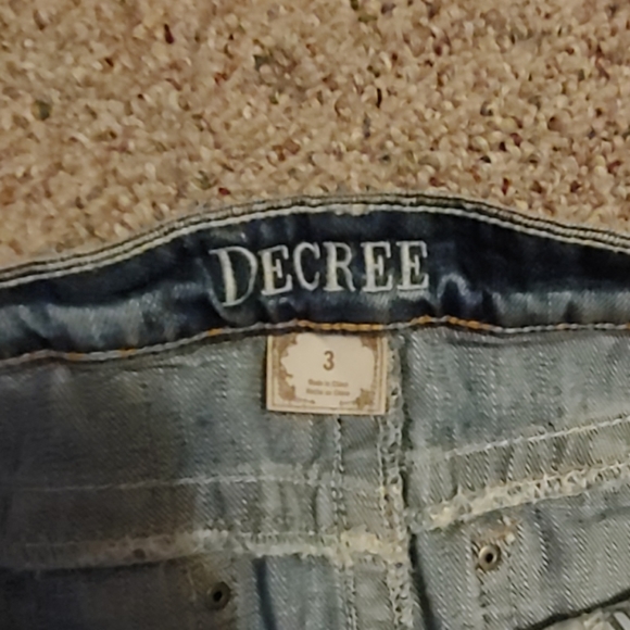 Juniors jean skirt from American Eagle - Picture 3 of 3
